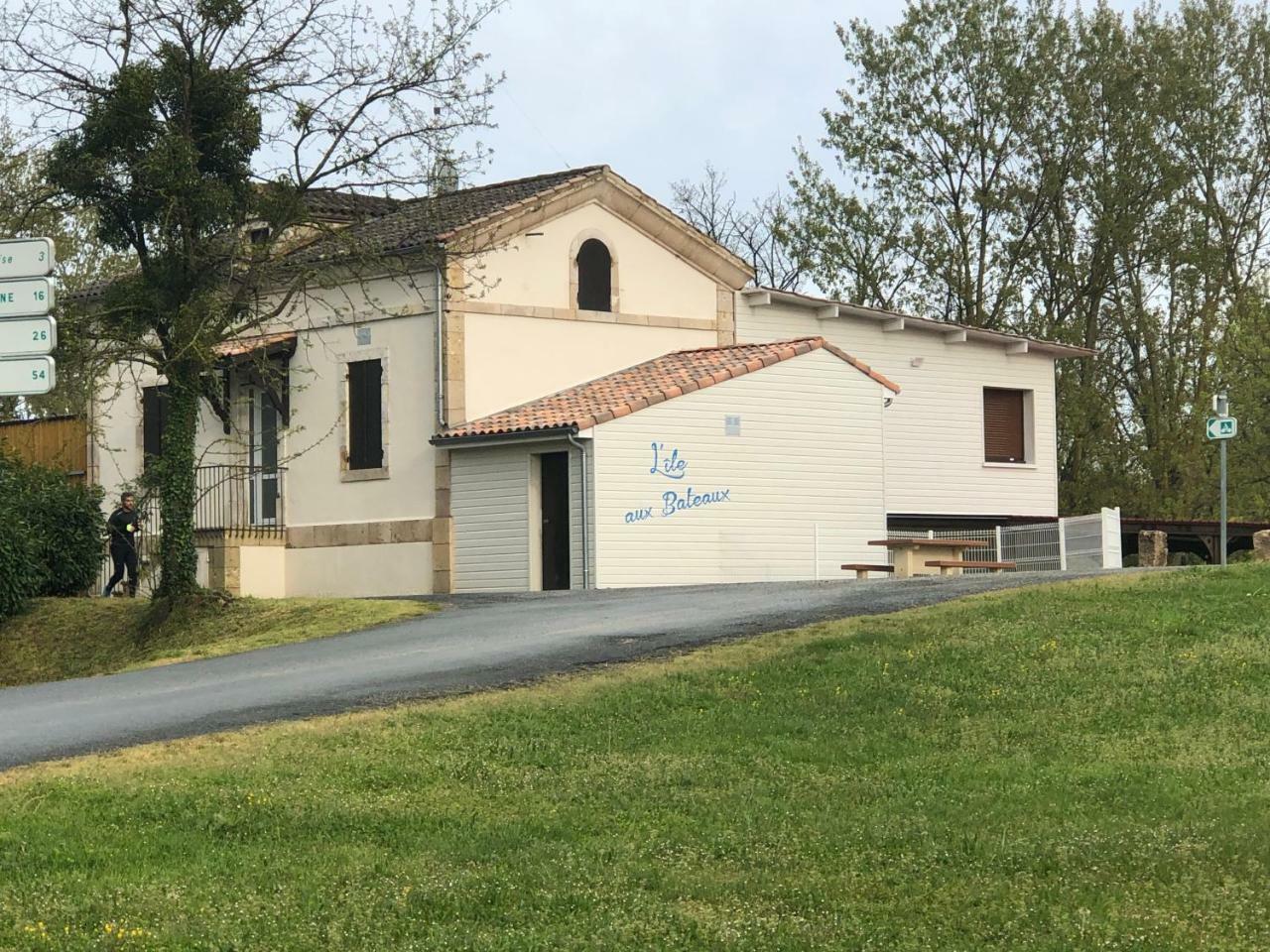 Bed and Breakfast L'Ile Aux Bateaux Buzet-sur-Baise Zewnętrze zdjęcie