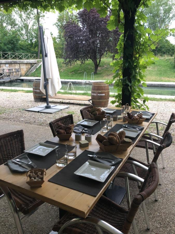 Bed and Breakfast L'Ile Aux Bateaux Buzet-sur-Baise Zewnętrze zdjęcie